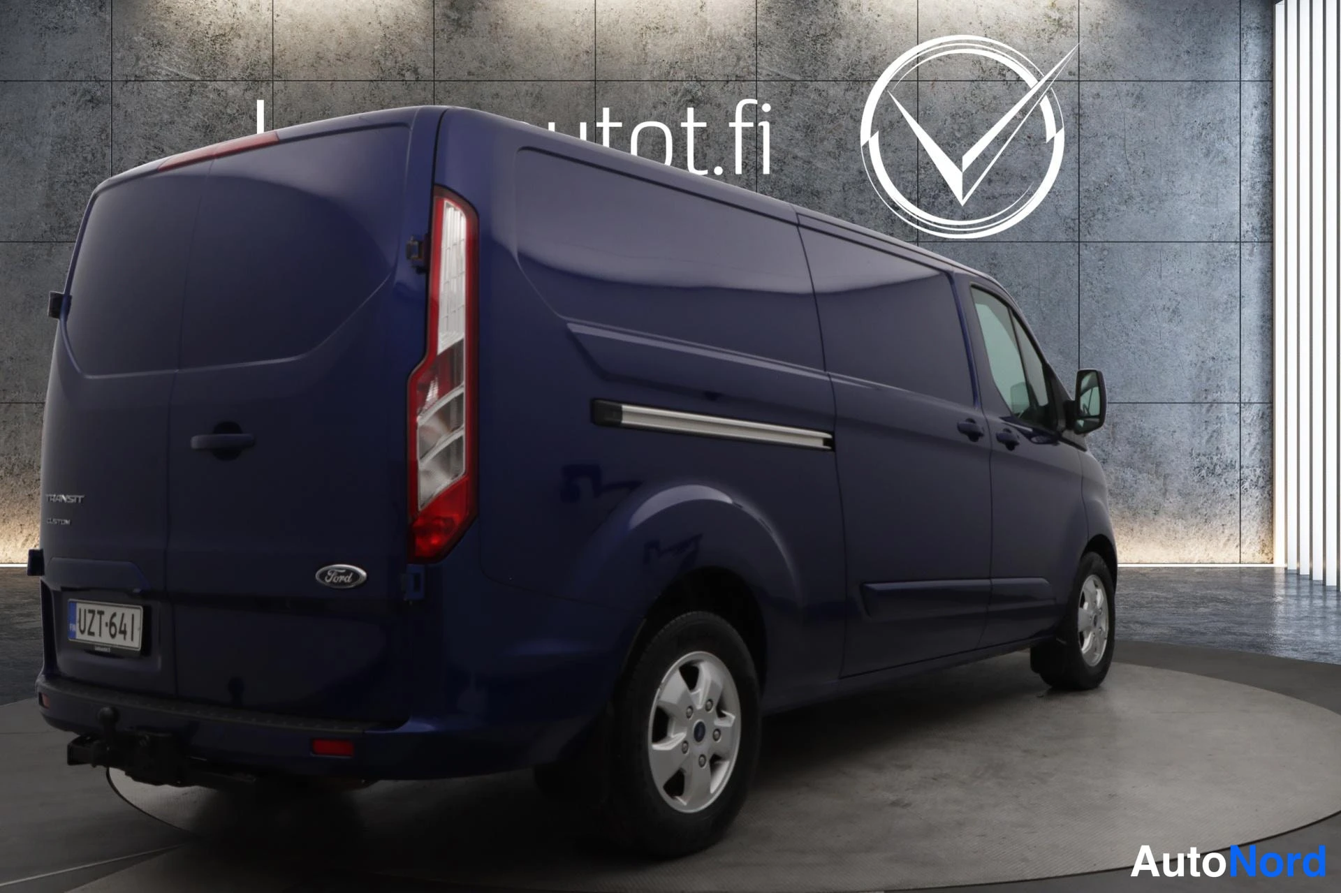 Sininen Ford Transit Custom 2017, takaviisto, kuva 6