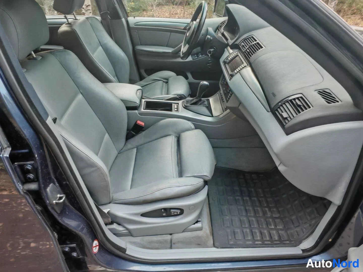 Sininen BMW X5 2003, kuva 6