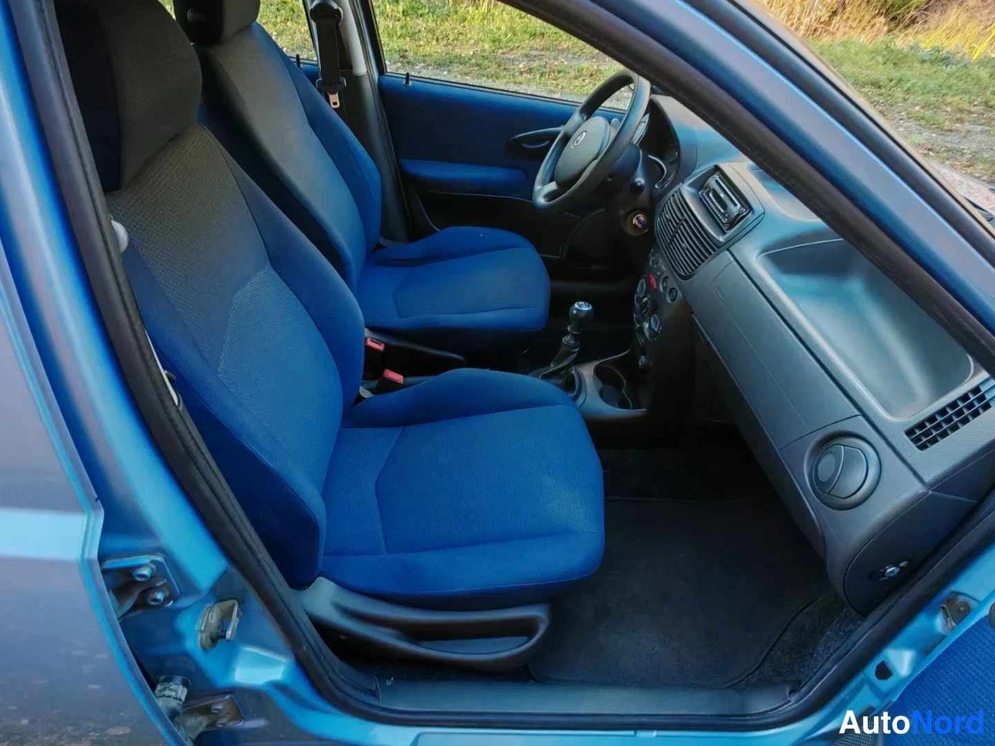 Sininen Fiat Punto 2005, kuva 7