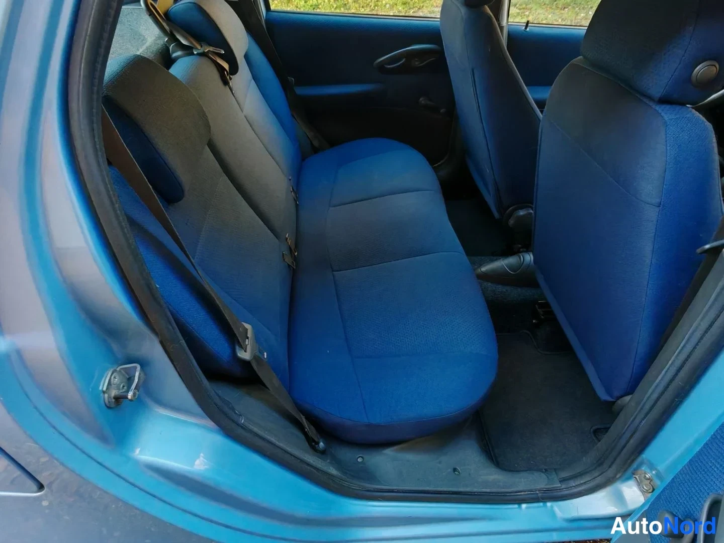 Sininen Fiat Punto 2005, kuva 9