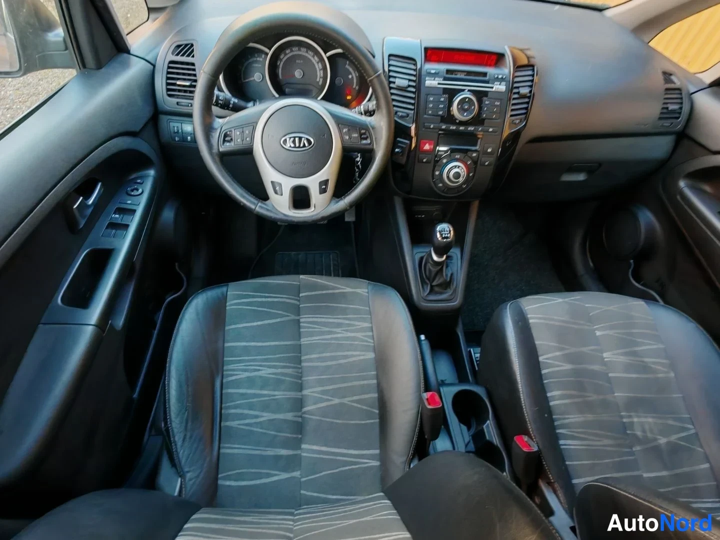 Copper Kia Venga 2012, photo 7