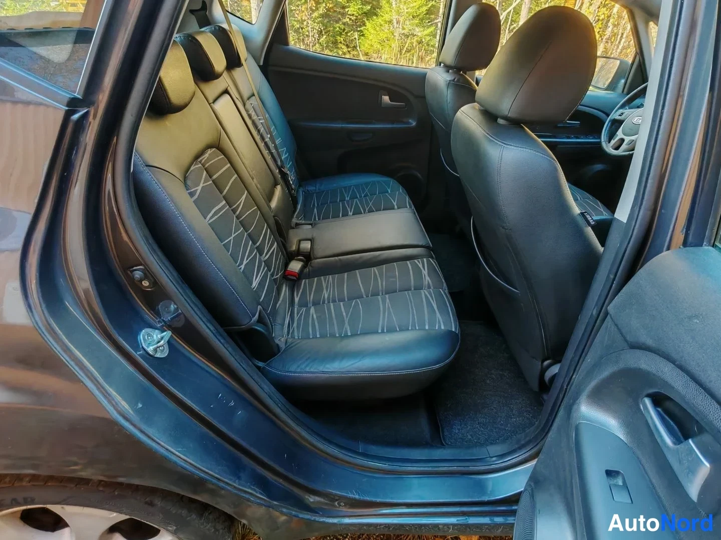 Copper Kia Venga 2012, photo 8