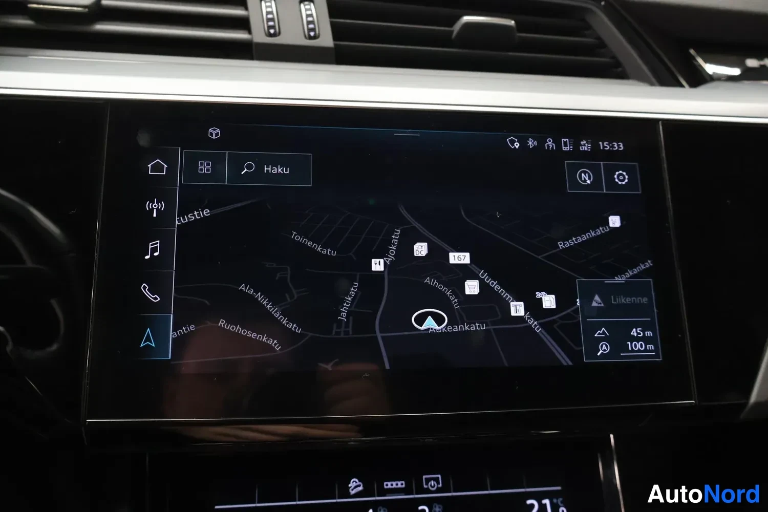 Sininen Audi e-tron Sportback 2021, kuva 18