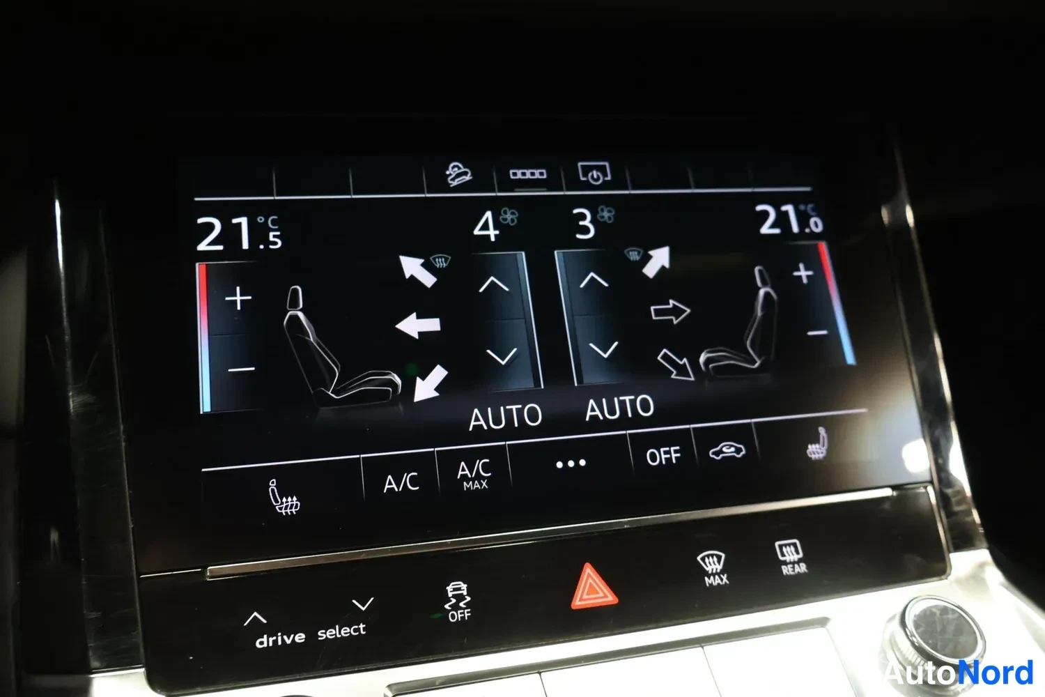 Sininen Audi e-tron Sportback 2021, kuva 20