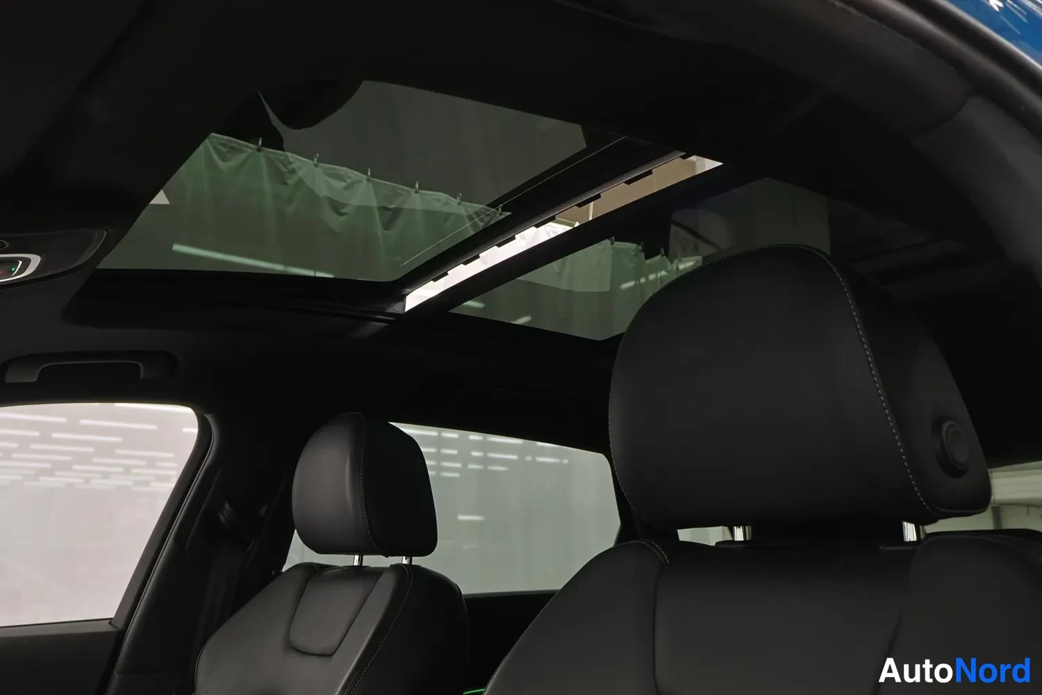 Blue Audi e-tron 55 2019, photo 32