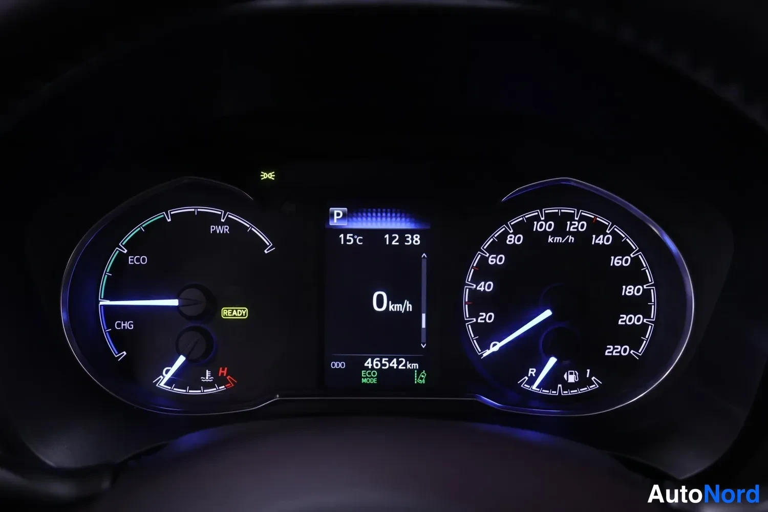 Punainen Toyota Yaris 2019, kuva 8