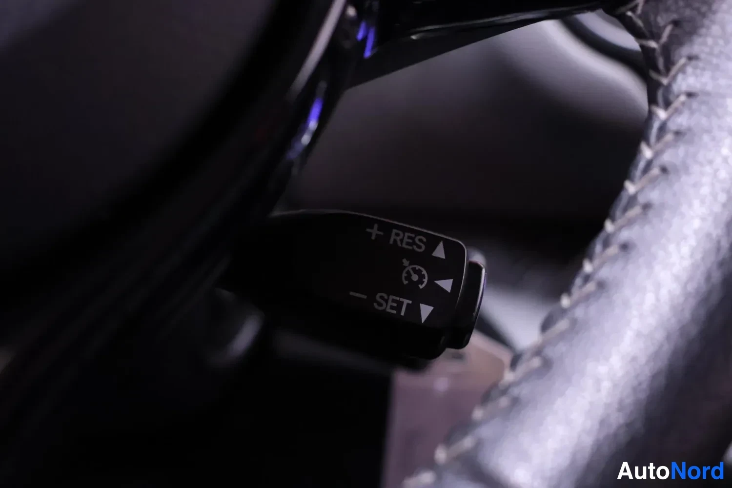 Punainen Toyota Yaris 2019, kuva 21