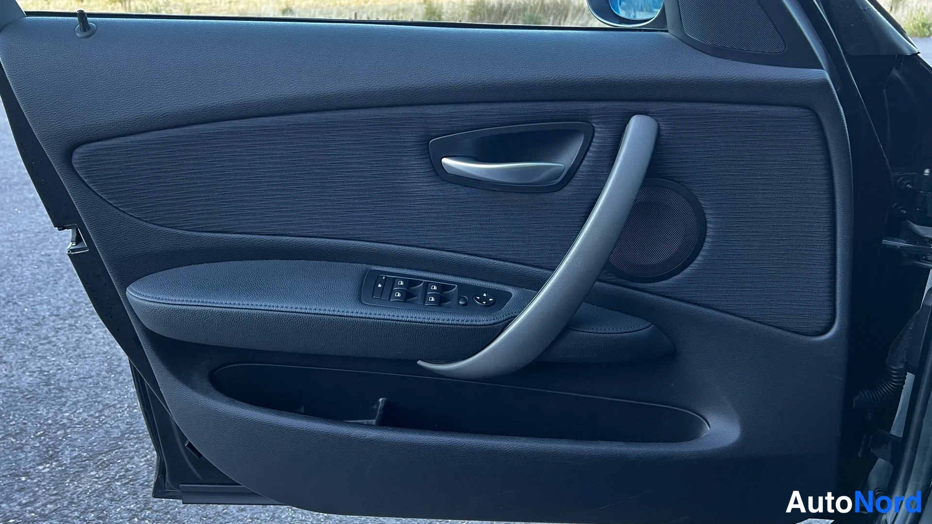 Black BMW 116i 2009, photo 17