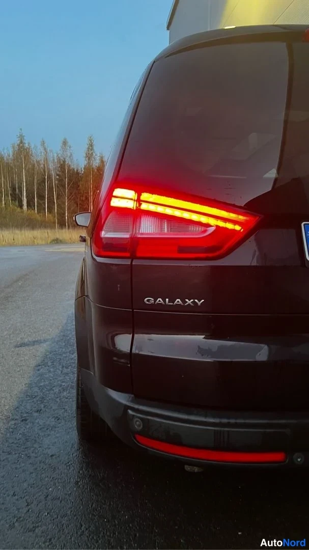 Black Ford Galaxy 2014, rear, photo 11