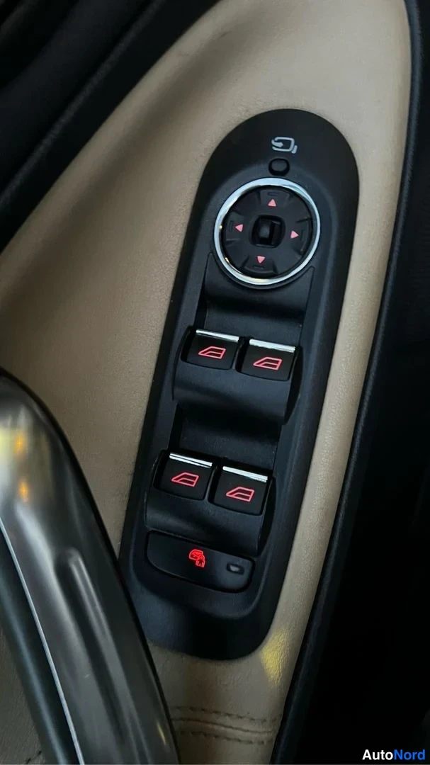 Black Ford Galaxy 2014, photo 25