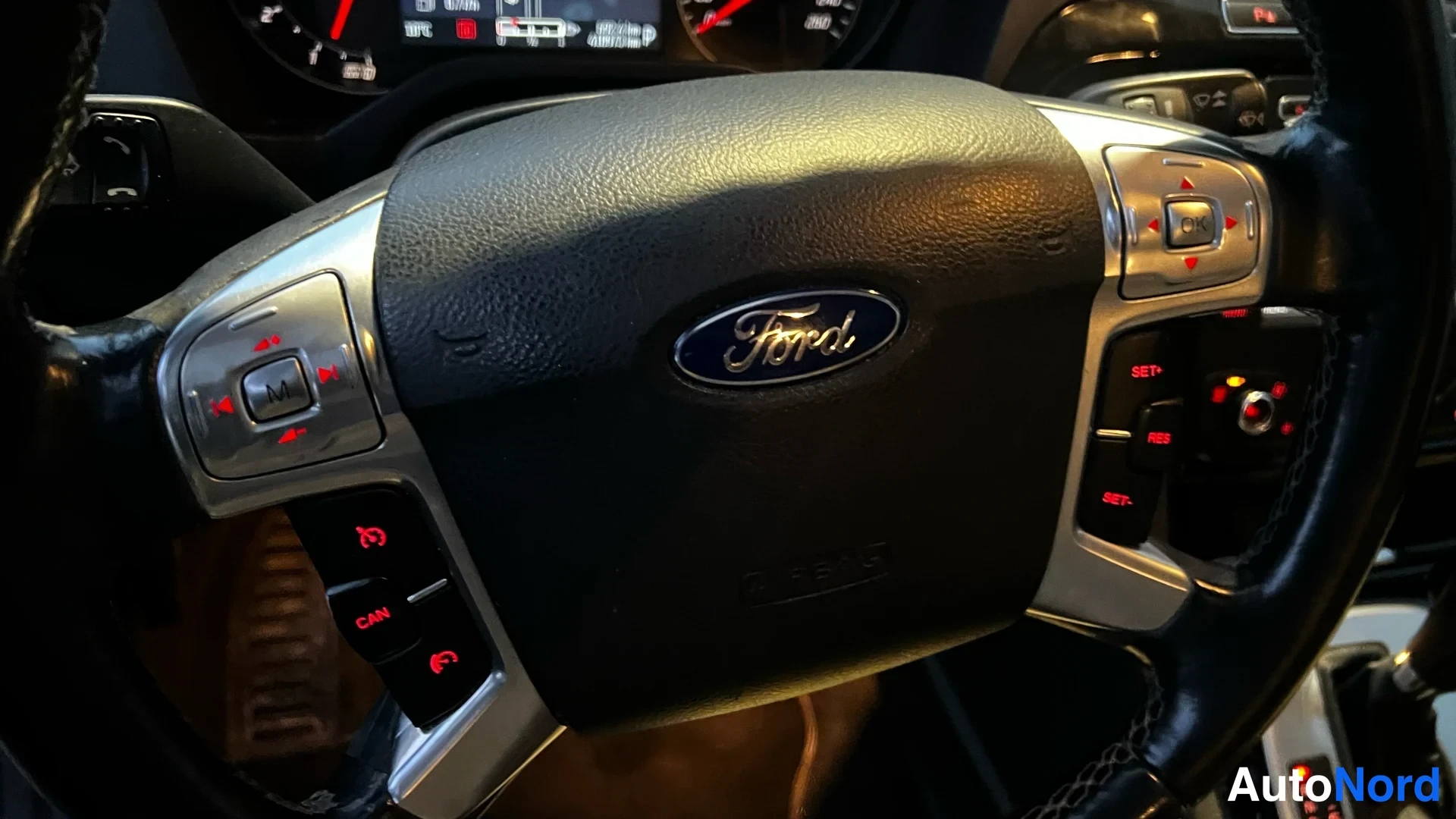 Black Ford Galaxy 2014, photo 37