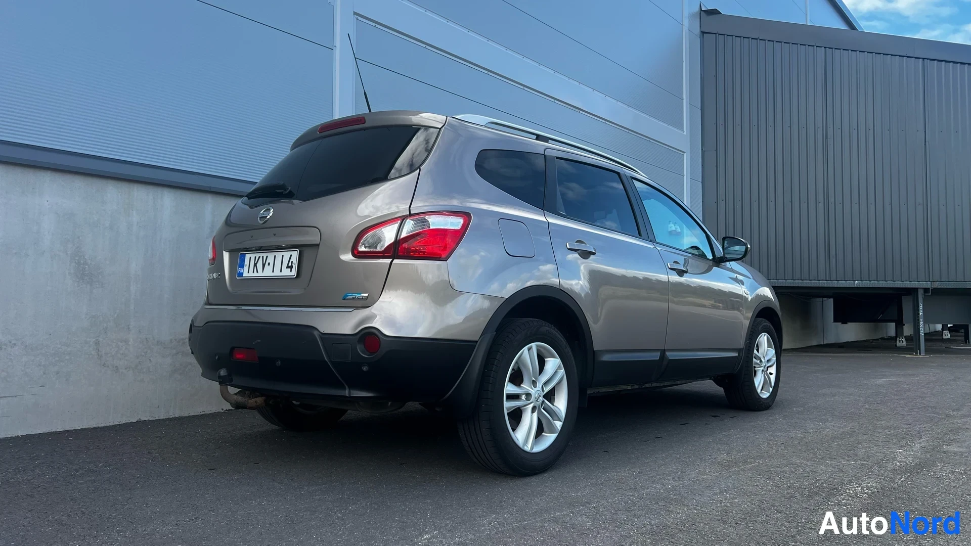 Copper Nissan Qashqai+2 2013, rear three-quarter, photo 9