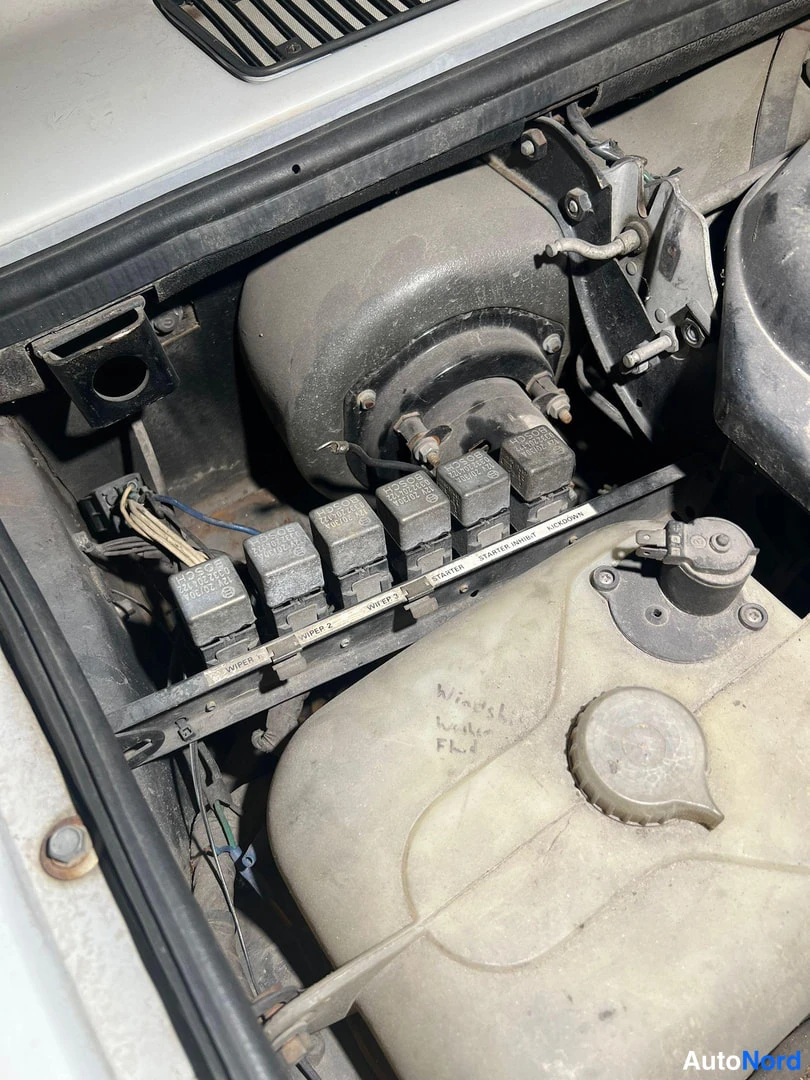White Rolls-Royce Phantom 1986, photo 16