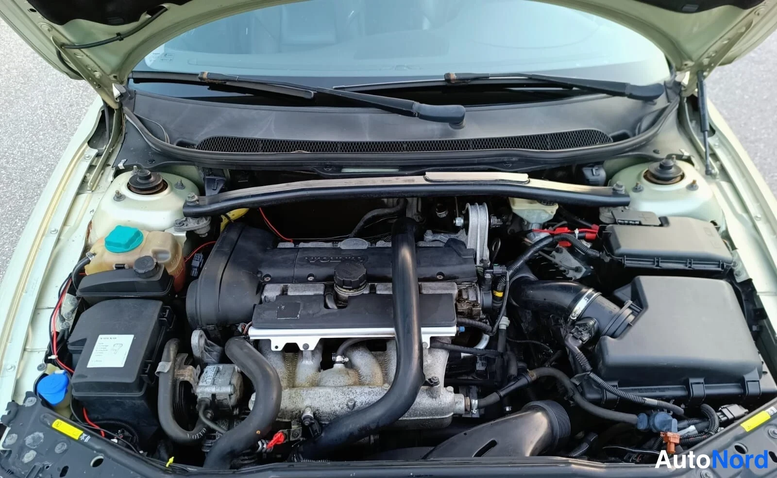 Vihreä Volvo V70 2007, kuva 6