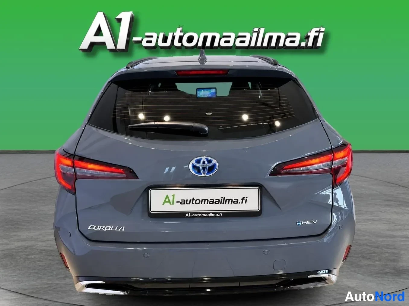 Sininen Toyota Corolla Touring 2026, kuva 11