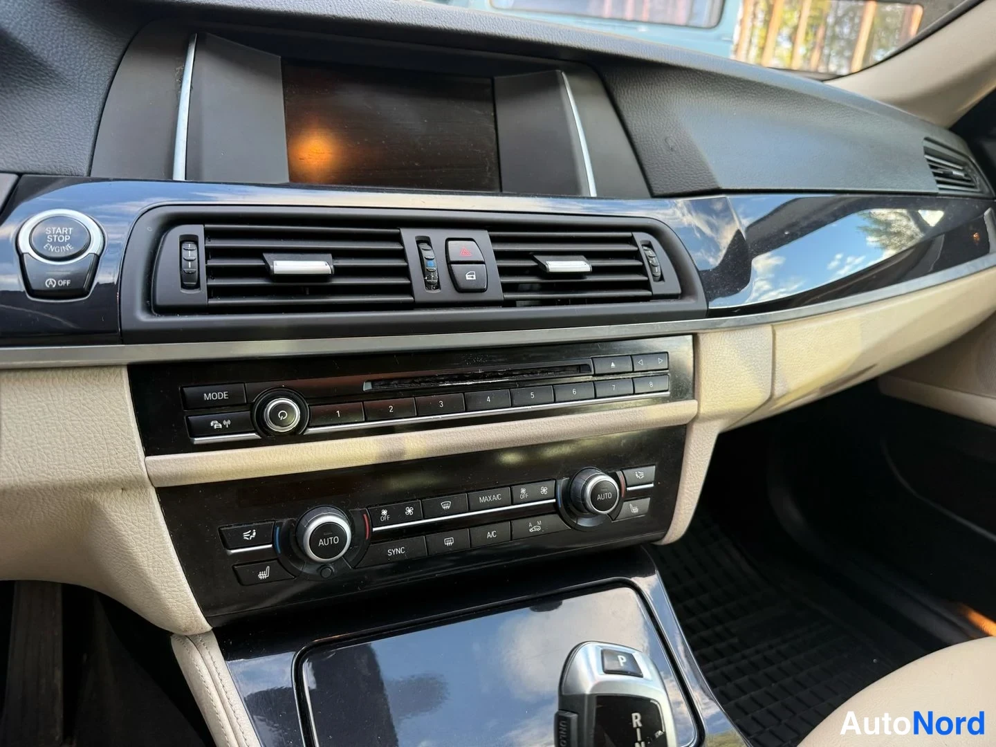 Ruskea BMW 520d xDrive 2015, kuva 13