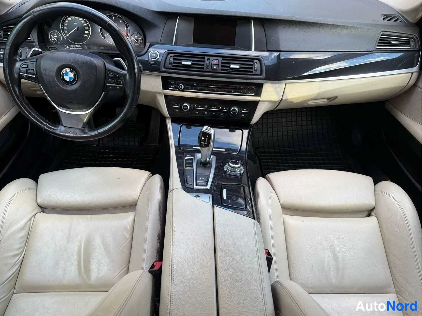 Ruskea BMW 520d xDrive 2015, kuva 8
