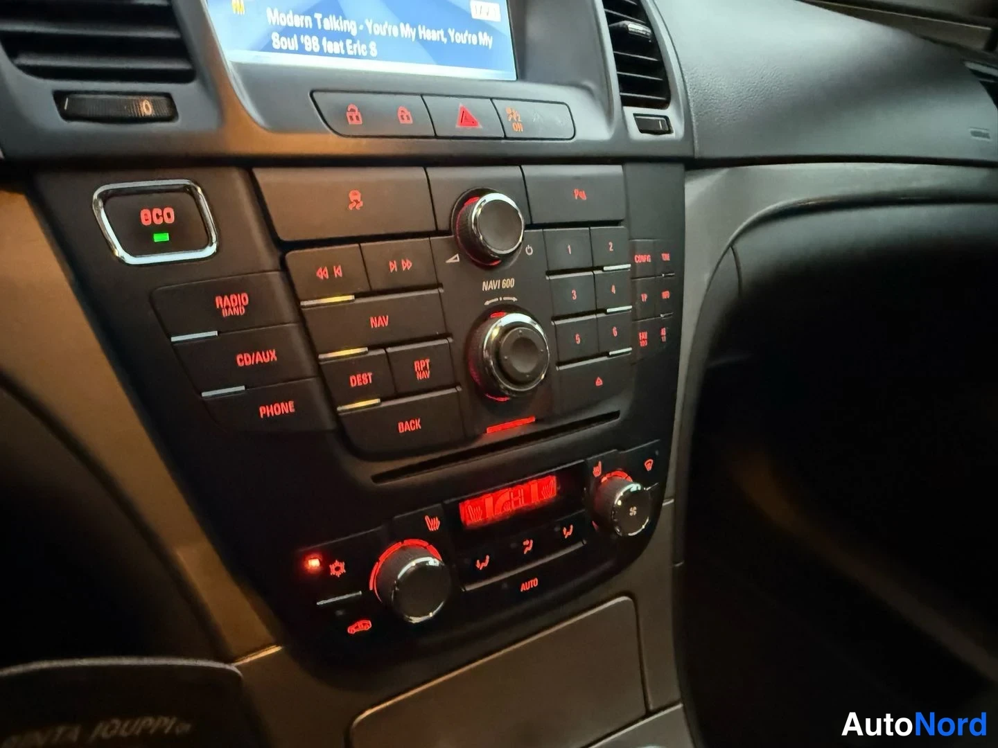 Hopea Opel Insignia Sports Tourer 2013, kuva 19