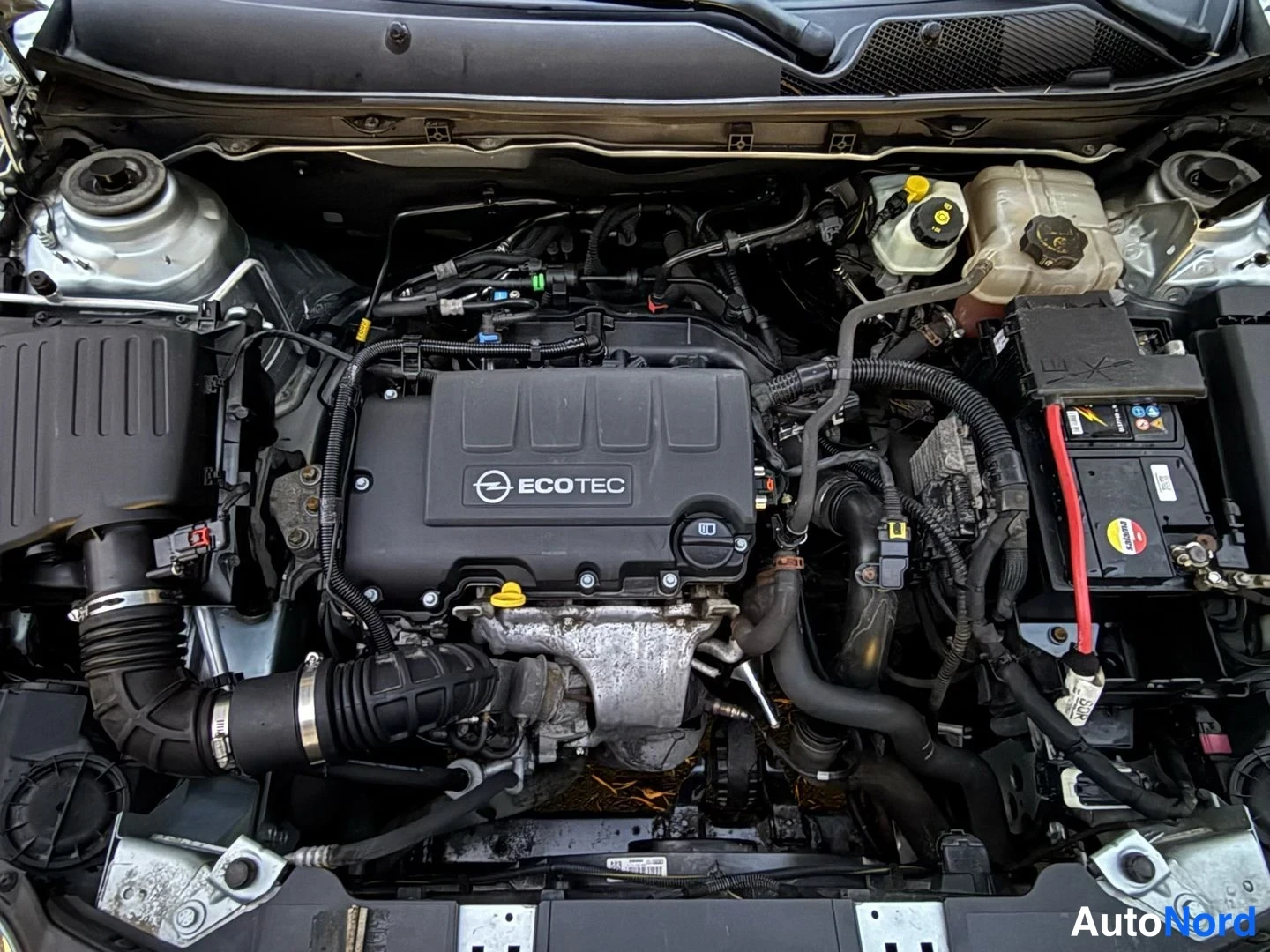 Hopea Opel Insignia Sports Tourer 2013, kuva 16