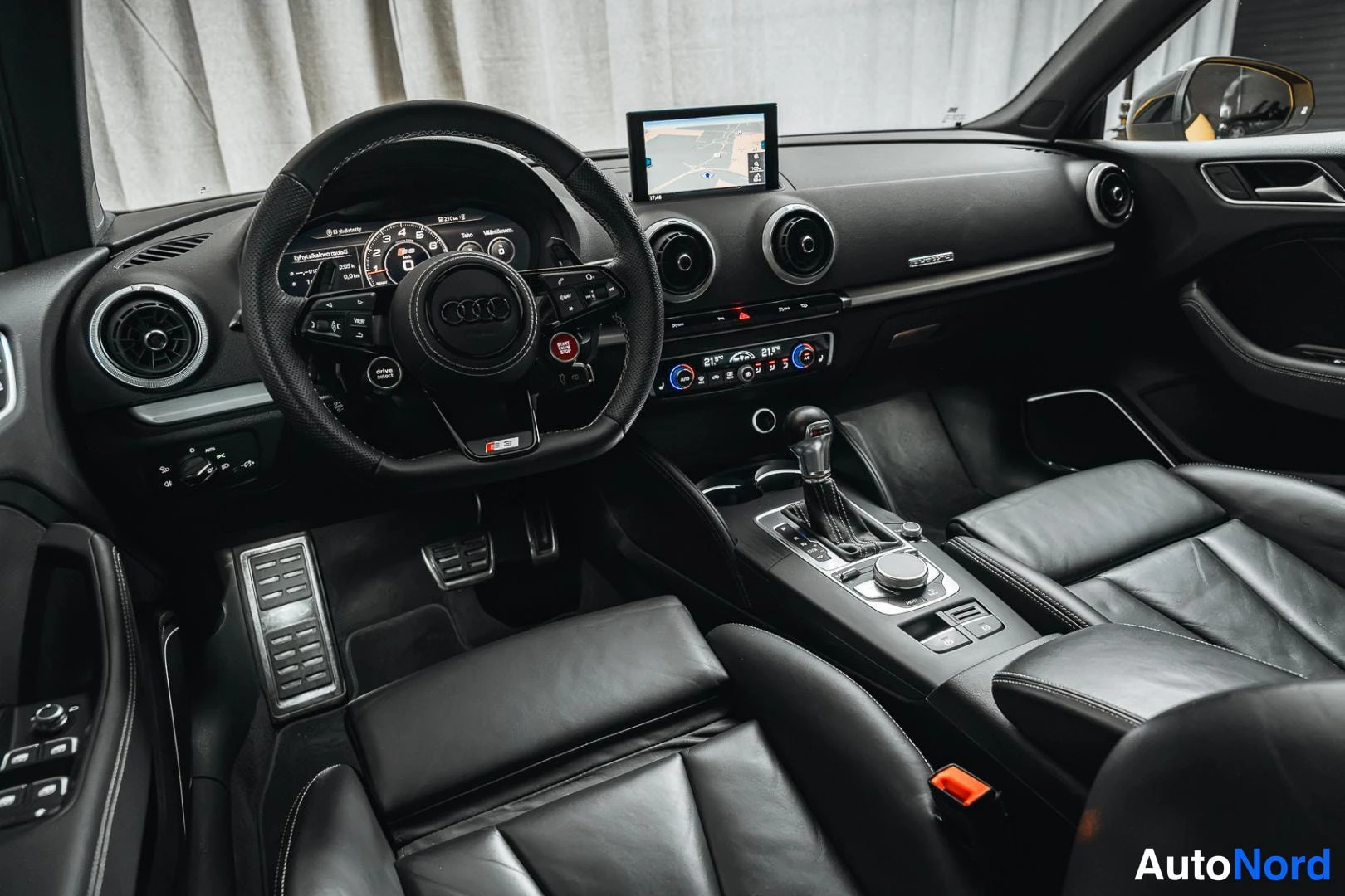 Keltainen Audi S3 2019, kuva 13