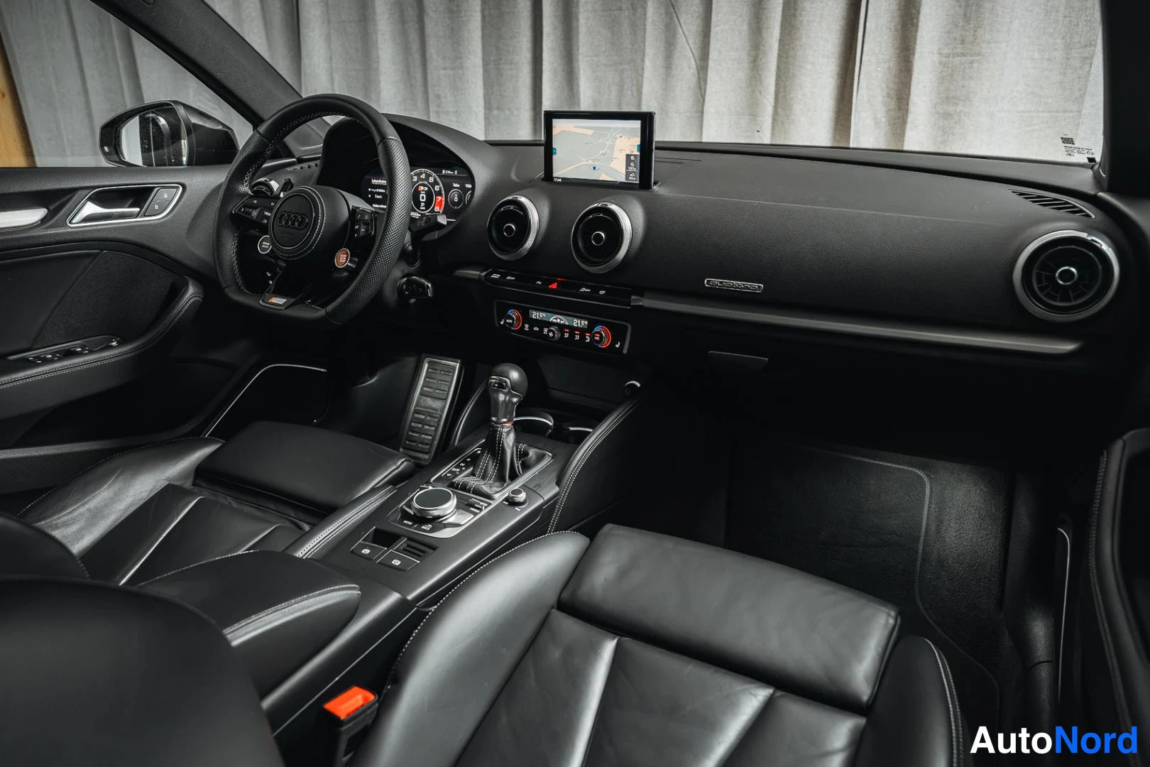 Keltainen Audi S3 2019, kuva 14
