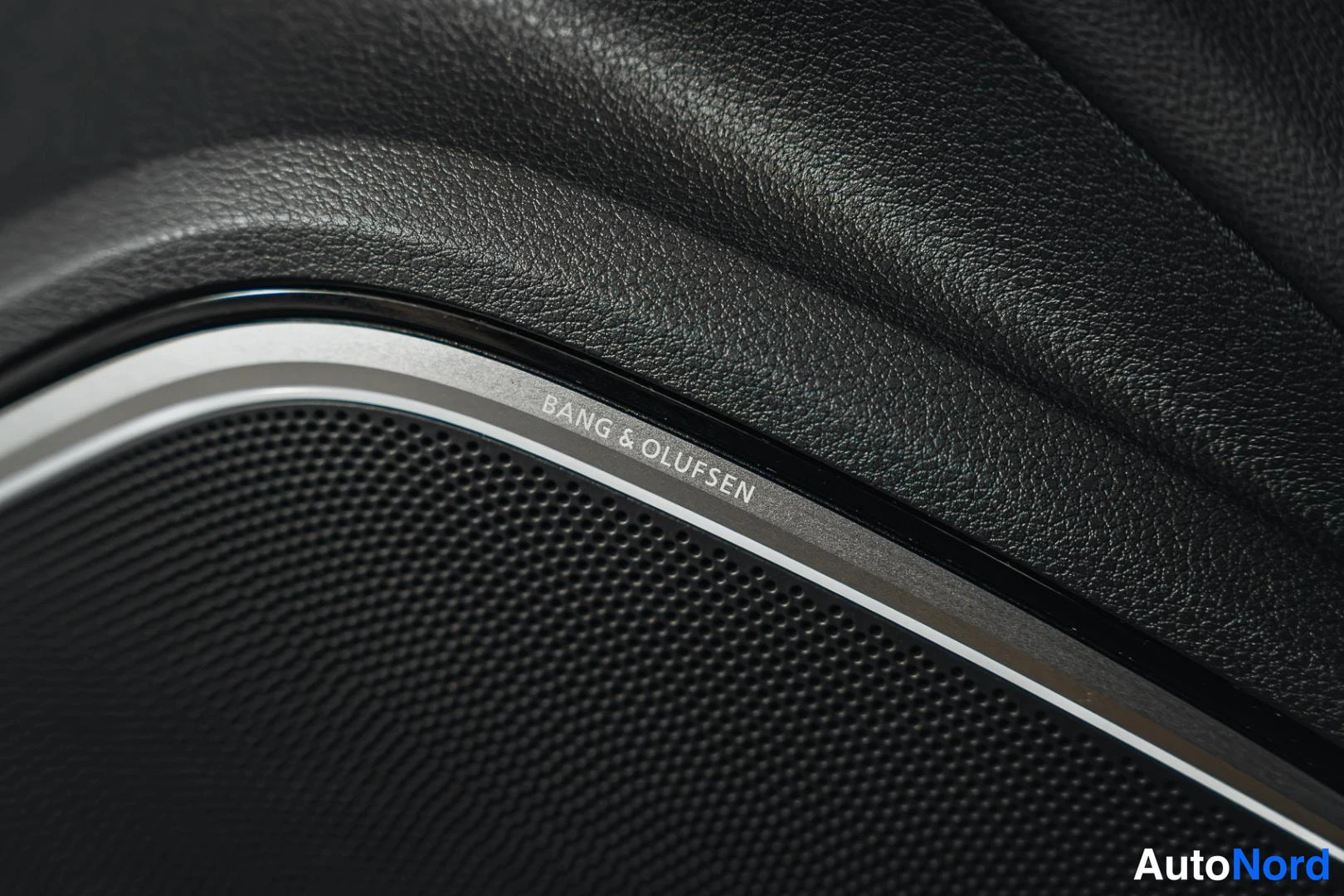 Keltainen Audi S3 2019, kuva 15