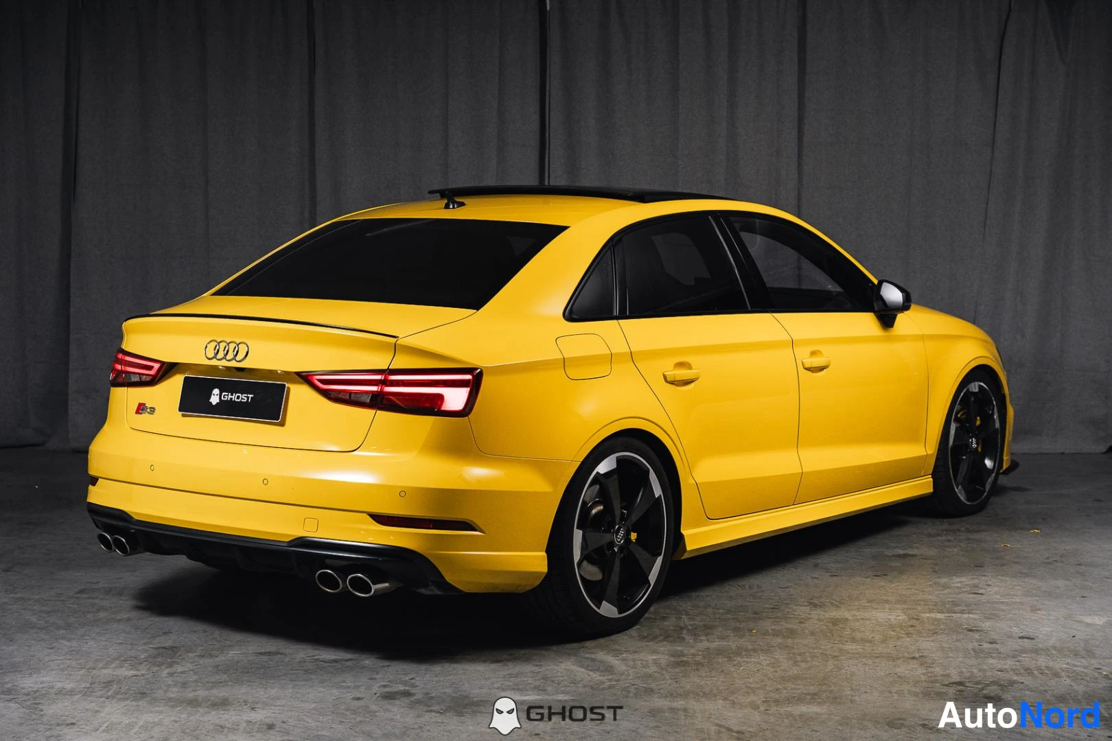 Keltainen Audi S3 2019, takaviisto, kuva 6
