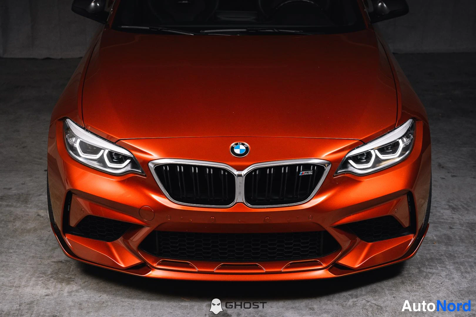 Oranssi BMW M2 2018, edestä, kuva 5