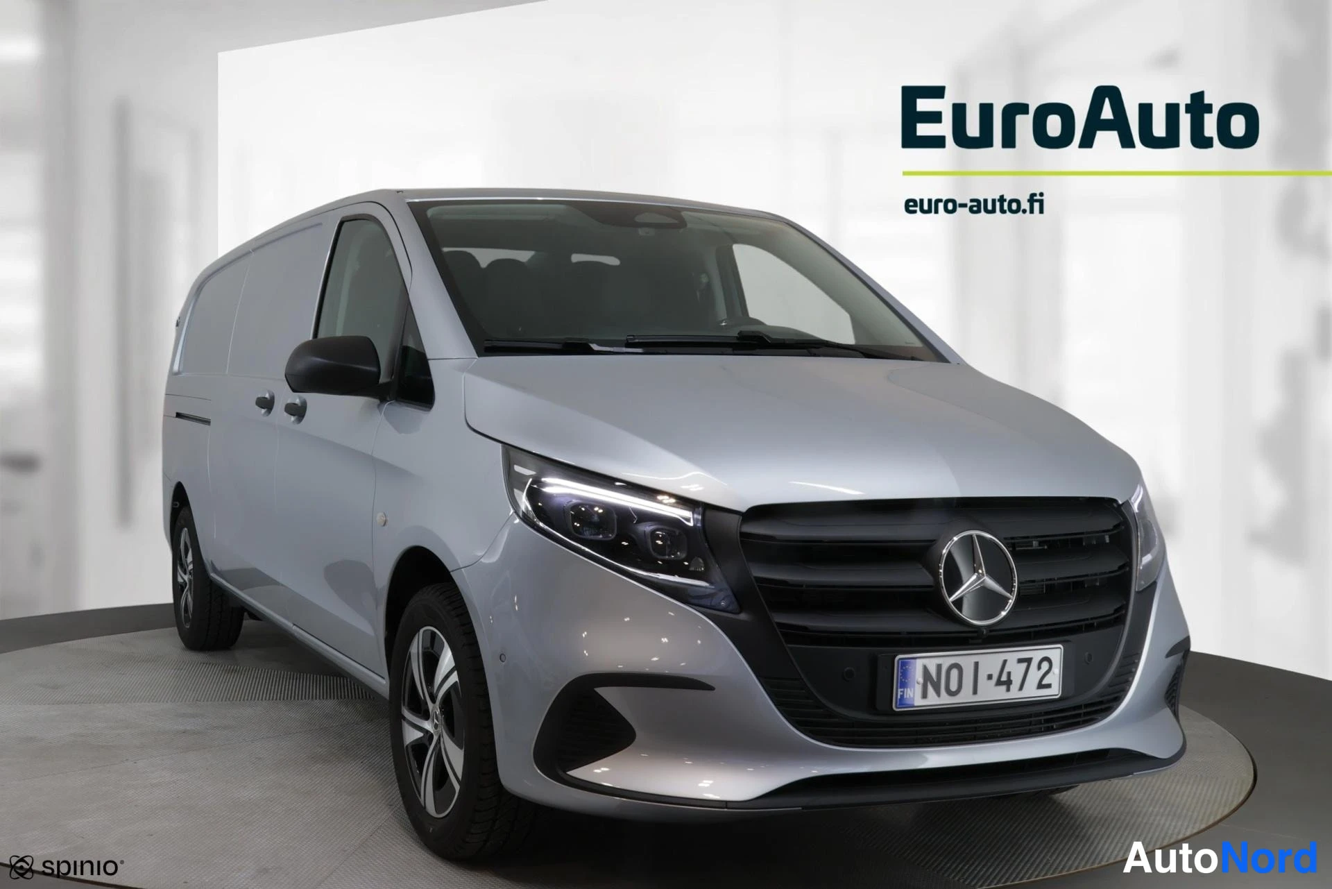 Harmaa Mercedes-Benz Vito 2026, etuviisto, keula oikealle, kuva 2