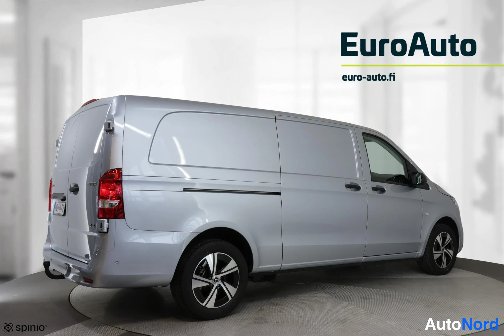 Harmaa Mercedes-Benz Vito 2026, takaviisto, kuva 4