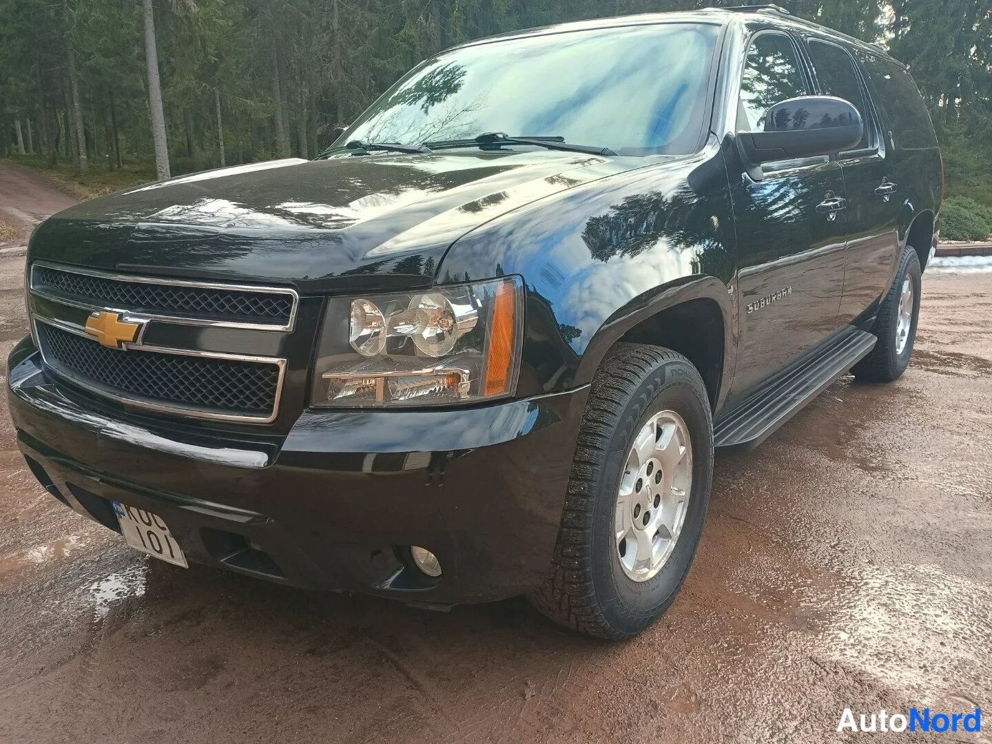 Chevrolet Suburban 1500 2010