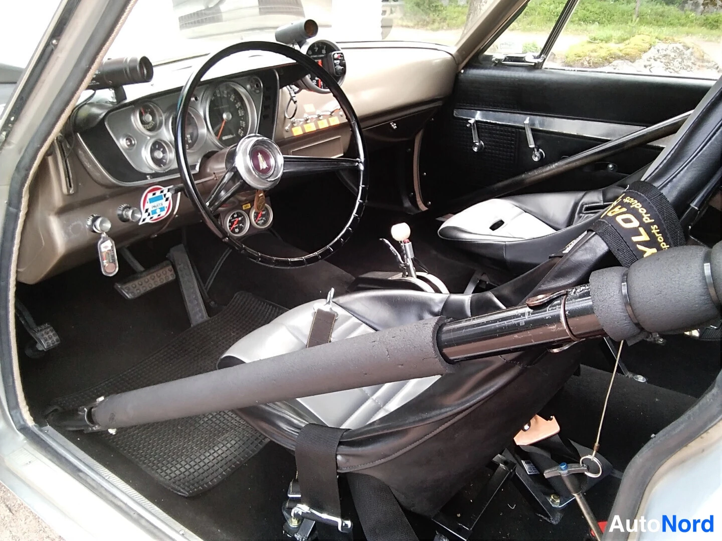 Punainen Plymouth Savoy 1963, kuva 14