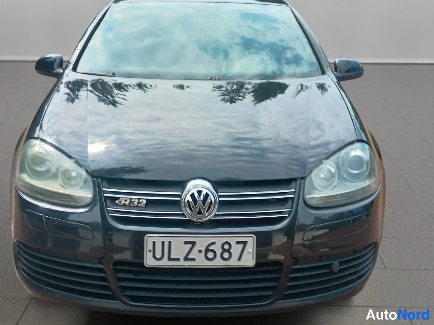 Musta Volkswagen Golf R32 2006, kuva 12