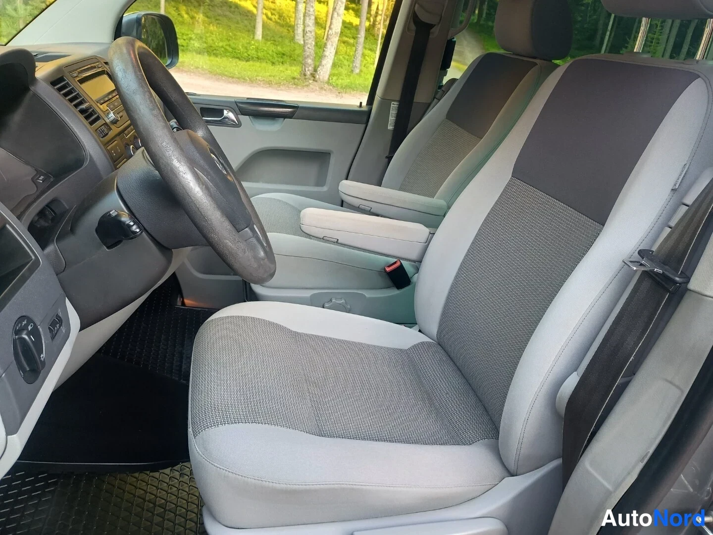 Harmaa Volkswagen Transporter CARAVELLE 2010, kuva 15