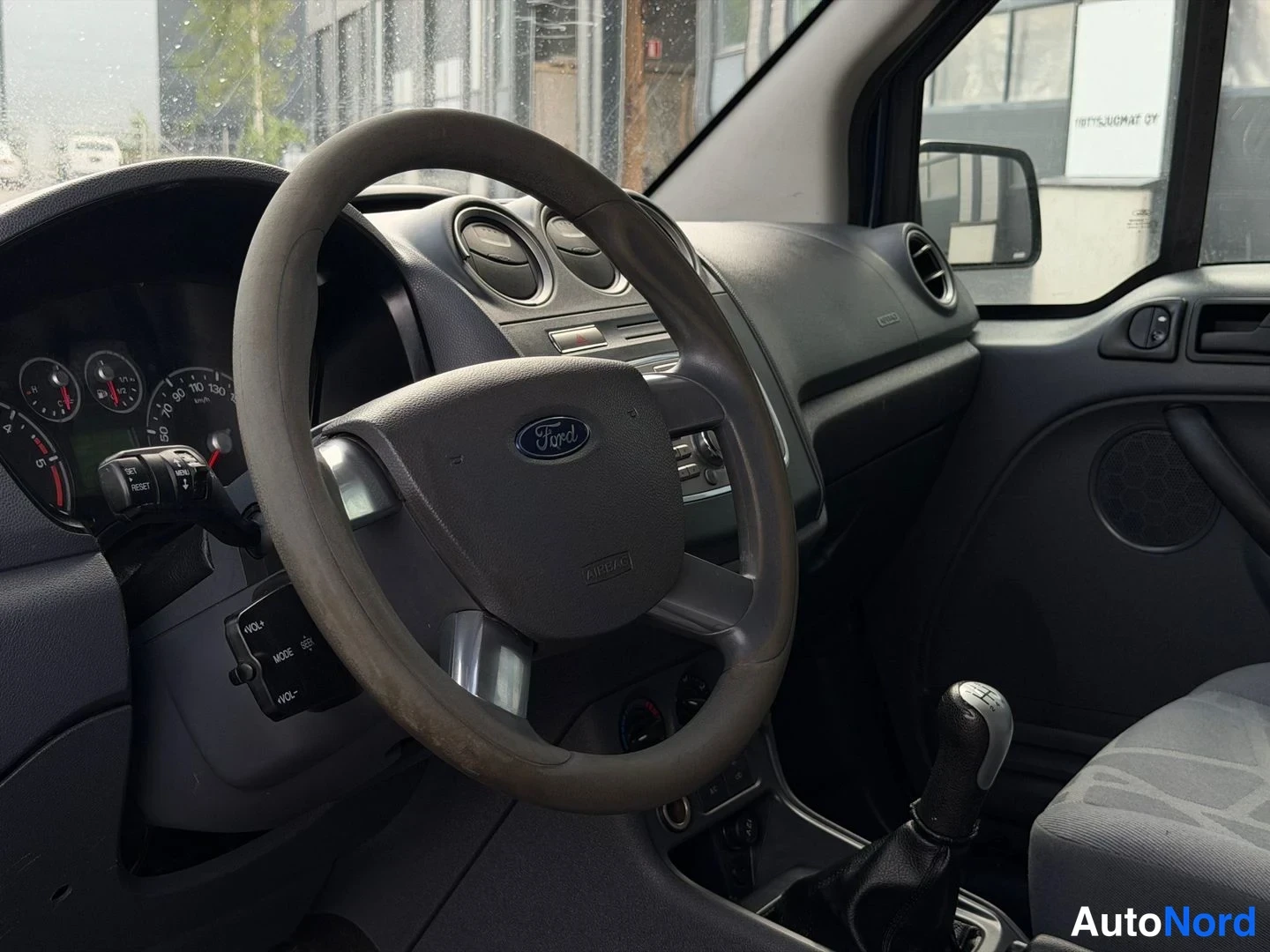 Sininen Ford Tourneo Connect 2009, kuva 7