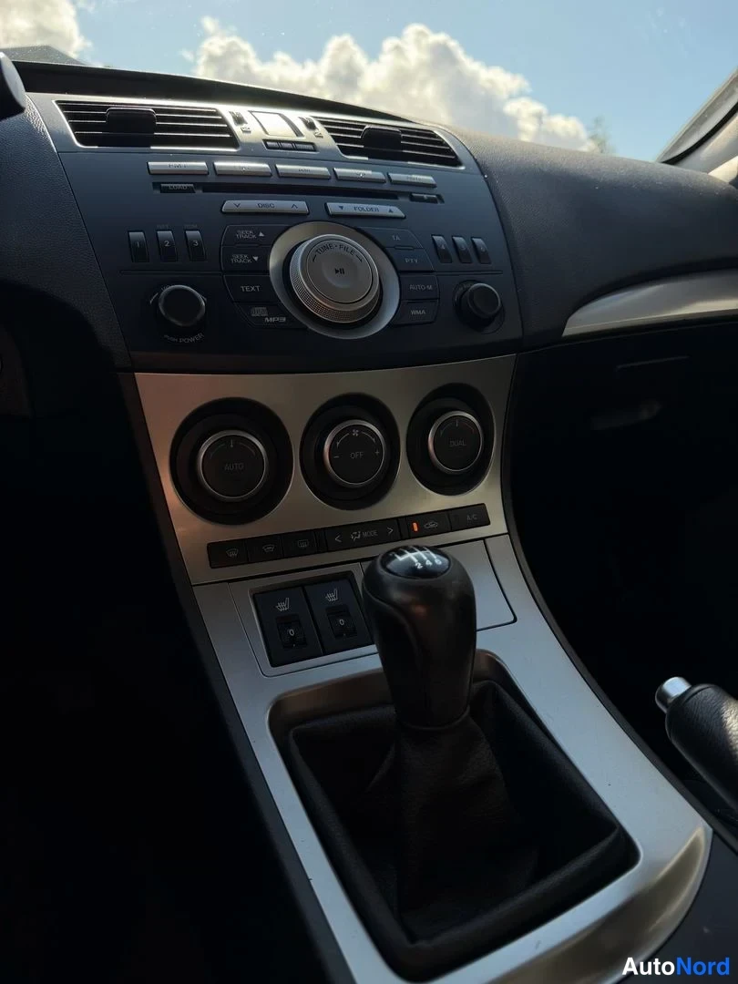Harmaa Mazda 3 2009, kuva 20