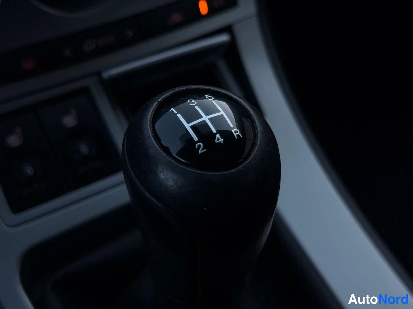 Musta Mazda 3 2010, kuva 8