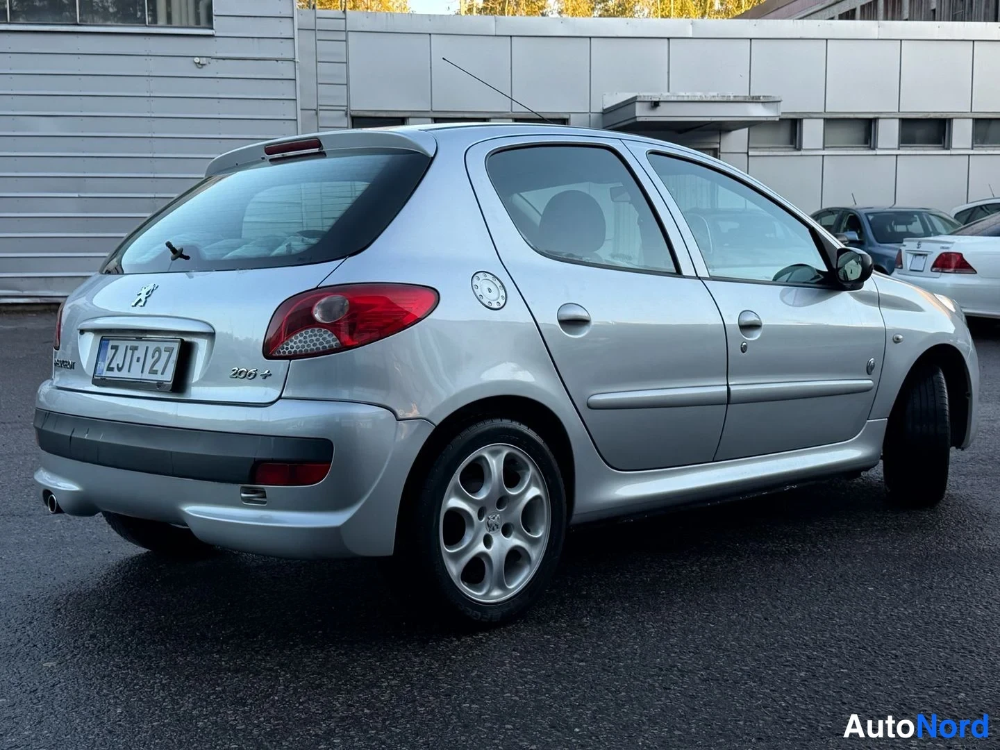 Hopea Peugeot 206+ 2012, takaviisto, kuva 4