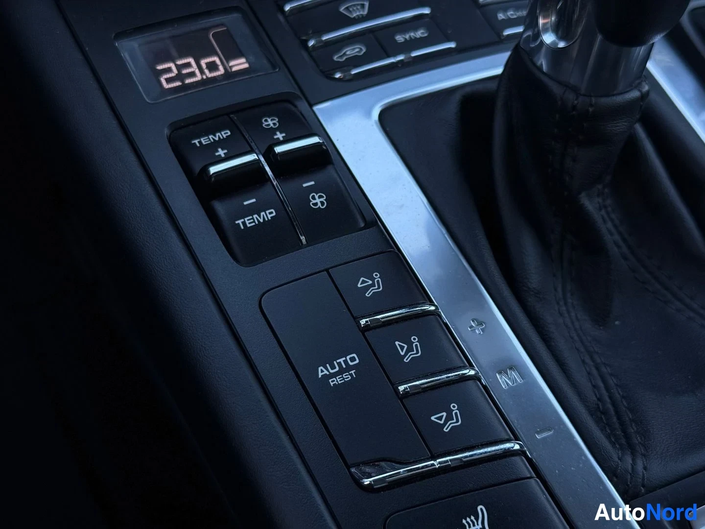 Valkoinen Porsche Macan 2014, kuva 13
