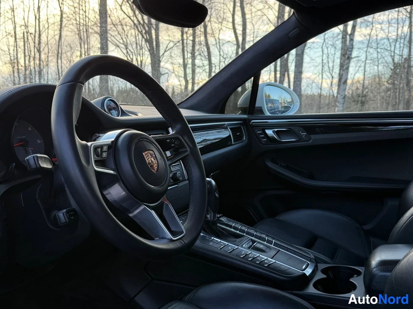 Valkoinen Porsche Macan 2014, kuva 23