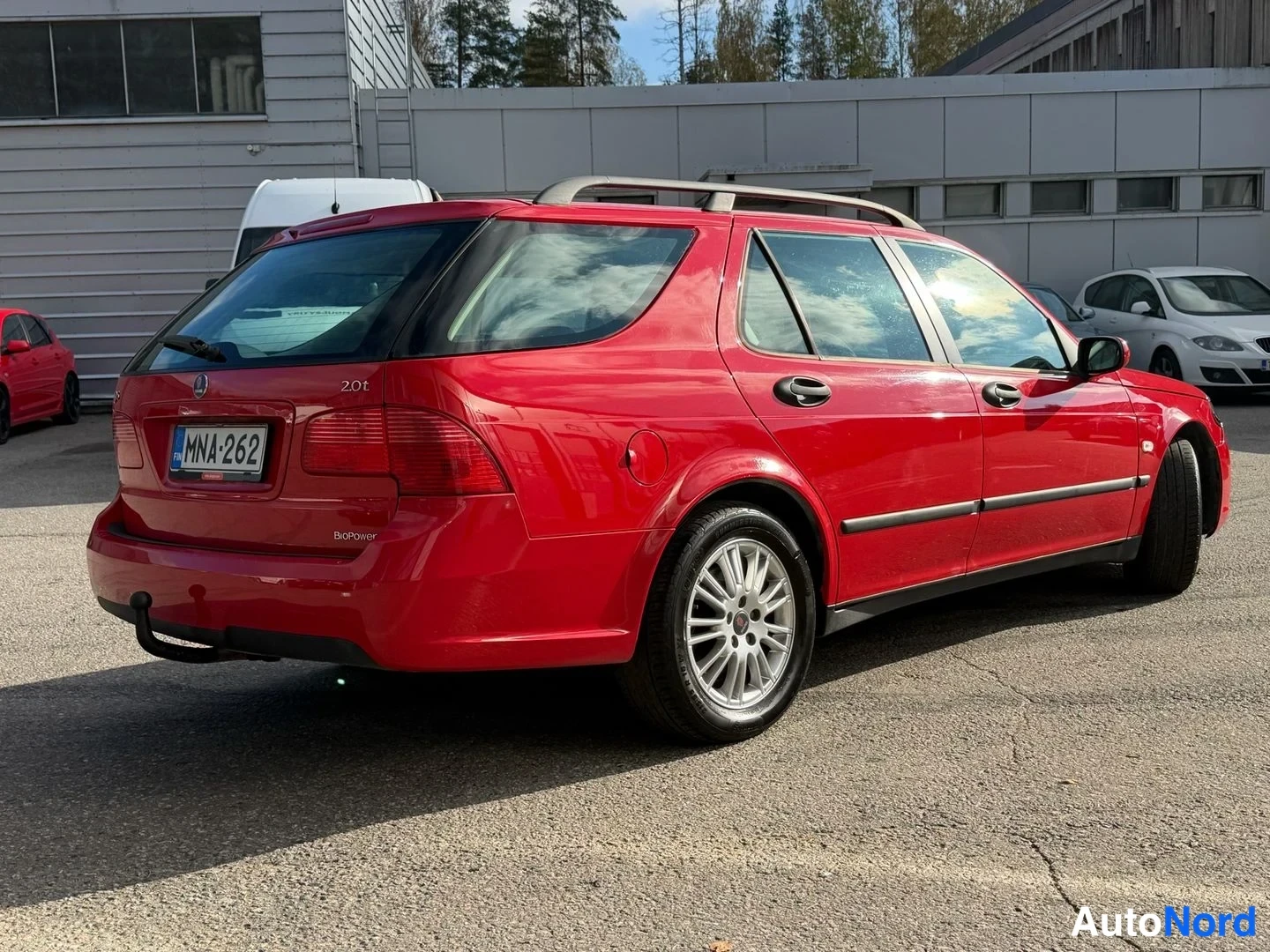 Punainen Saab 9-5 2006, takaviisto, kuva 4