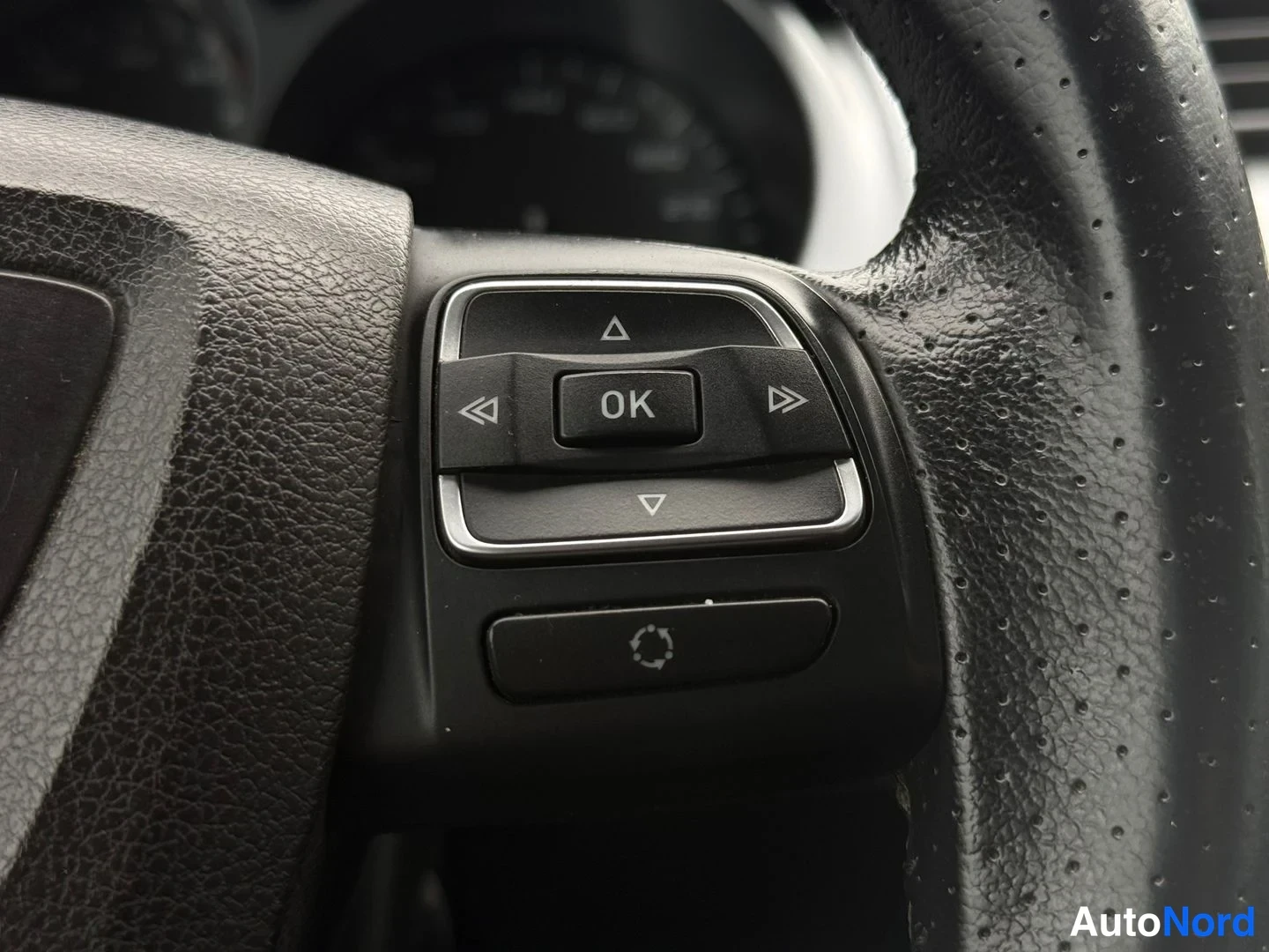 Valkoinen Seat Altea XL 2011, kuva 11