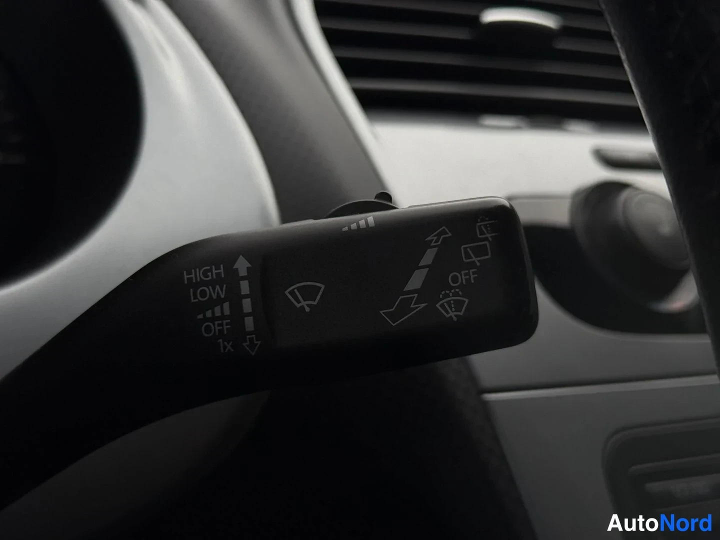 Valkoinen Seat Altea XL 2011, kuva 15