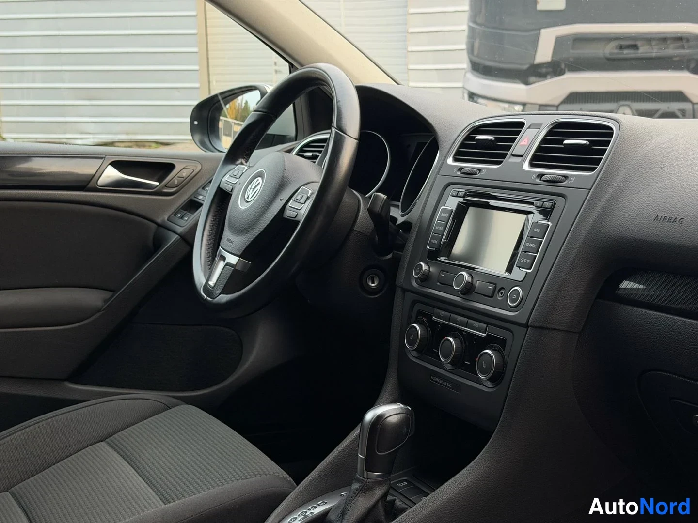 Hopea Volkswagen Golf 2011, kuva 5