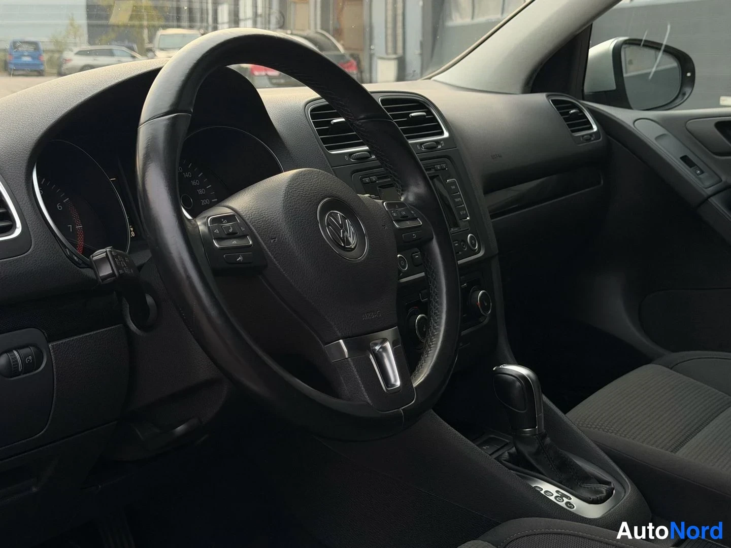 Hopea Volkswagen Golf 2011, kuva 8