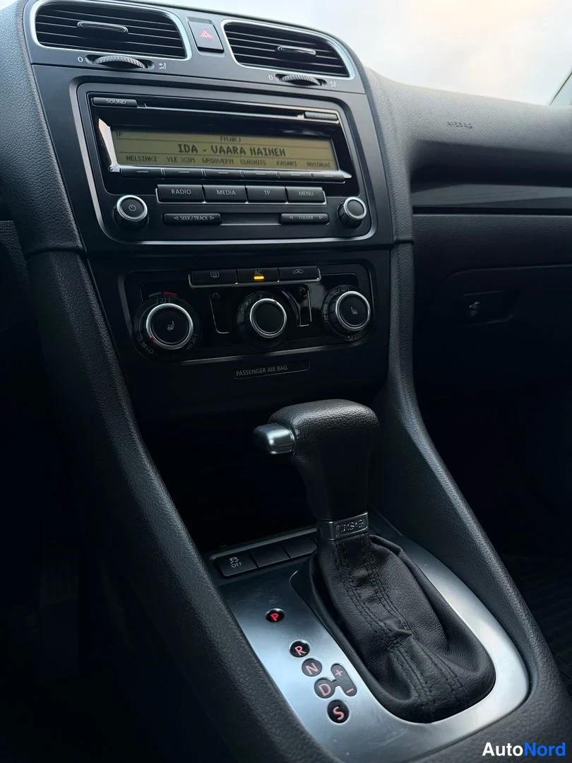 Hopea Volkswagen Golf Variant 2010, kuva 12