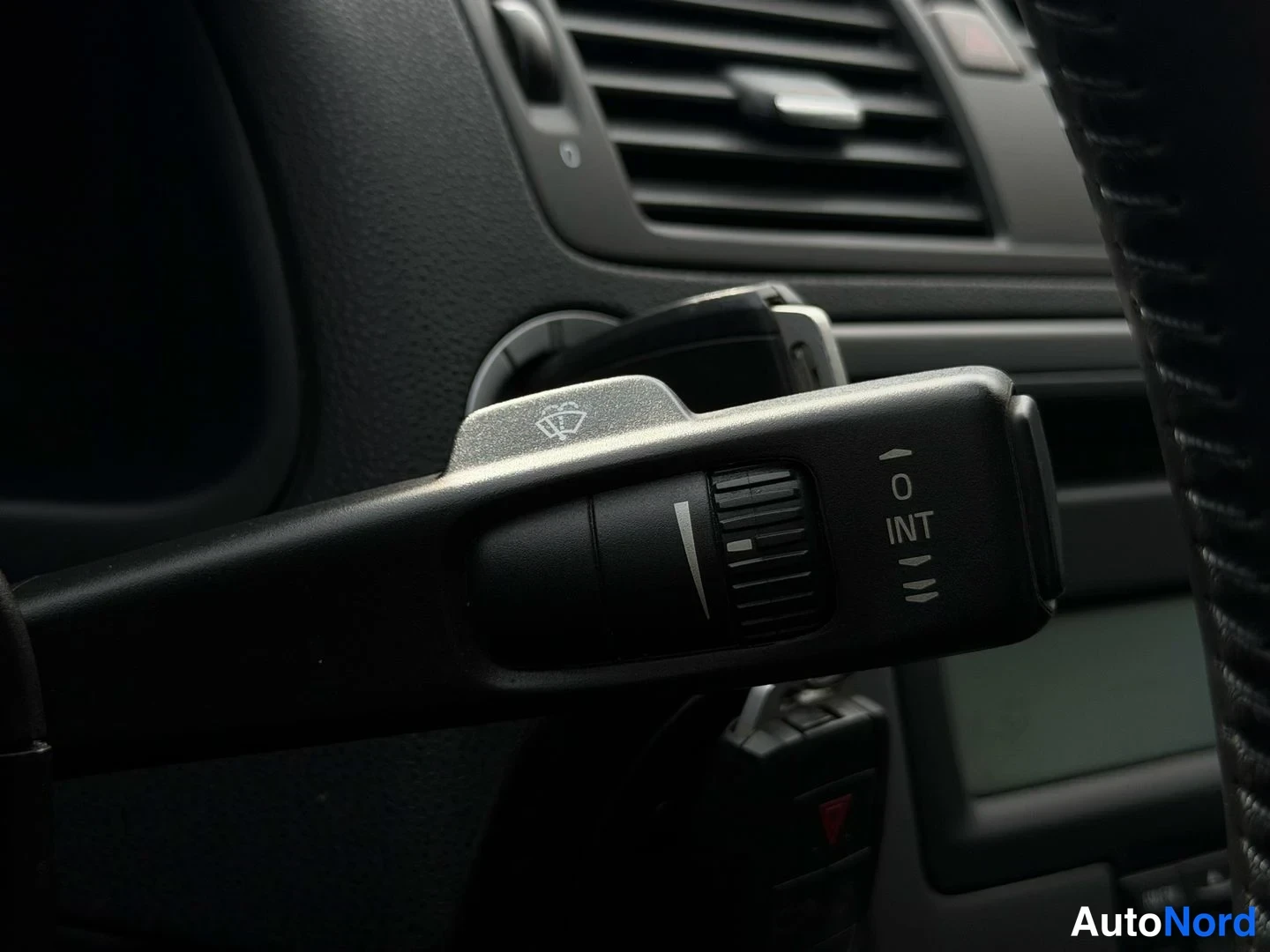 Grå Volvo S40 2008, bild 17