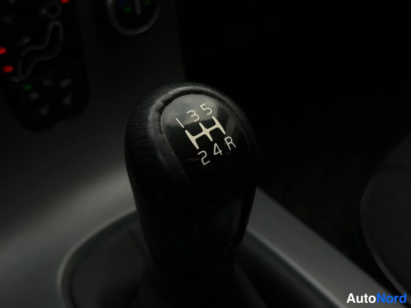 Grå Volvo S40 2008, bild 11