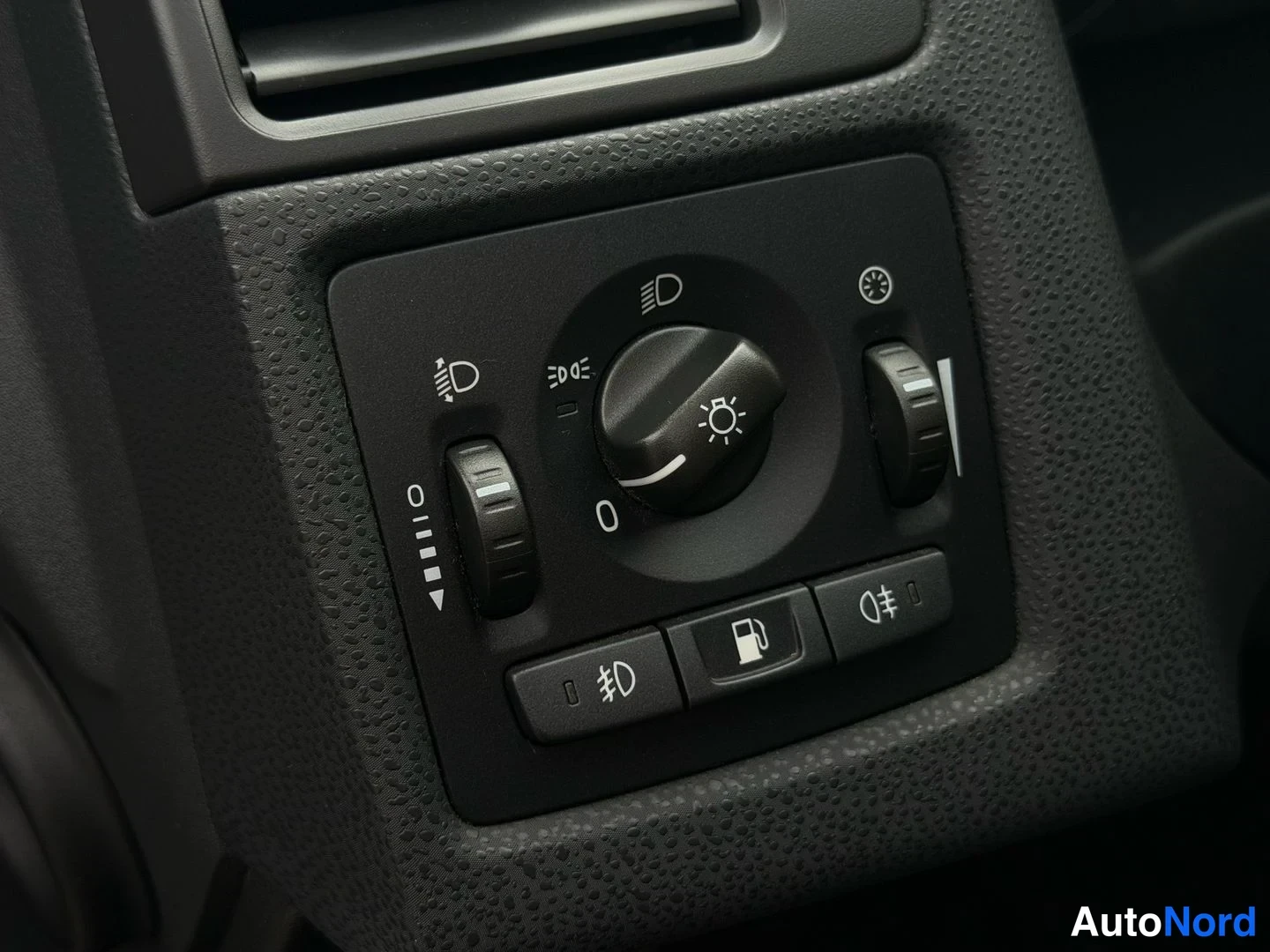 Grå Volvo S40 2008, bild 8