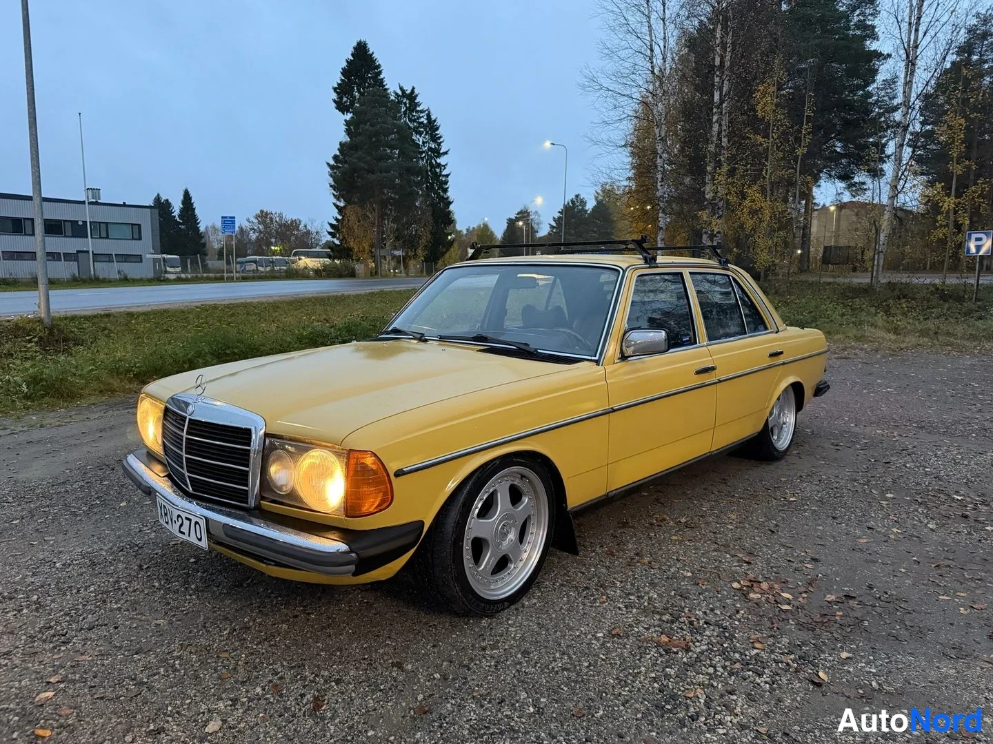 Mercedes-Benz 240 2.4D 1976